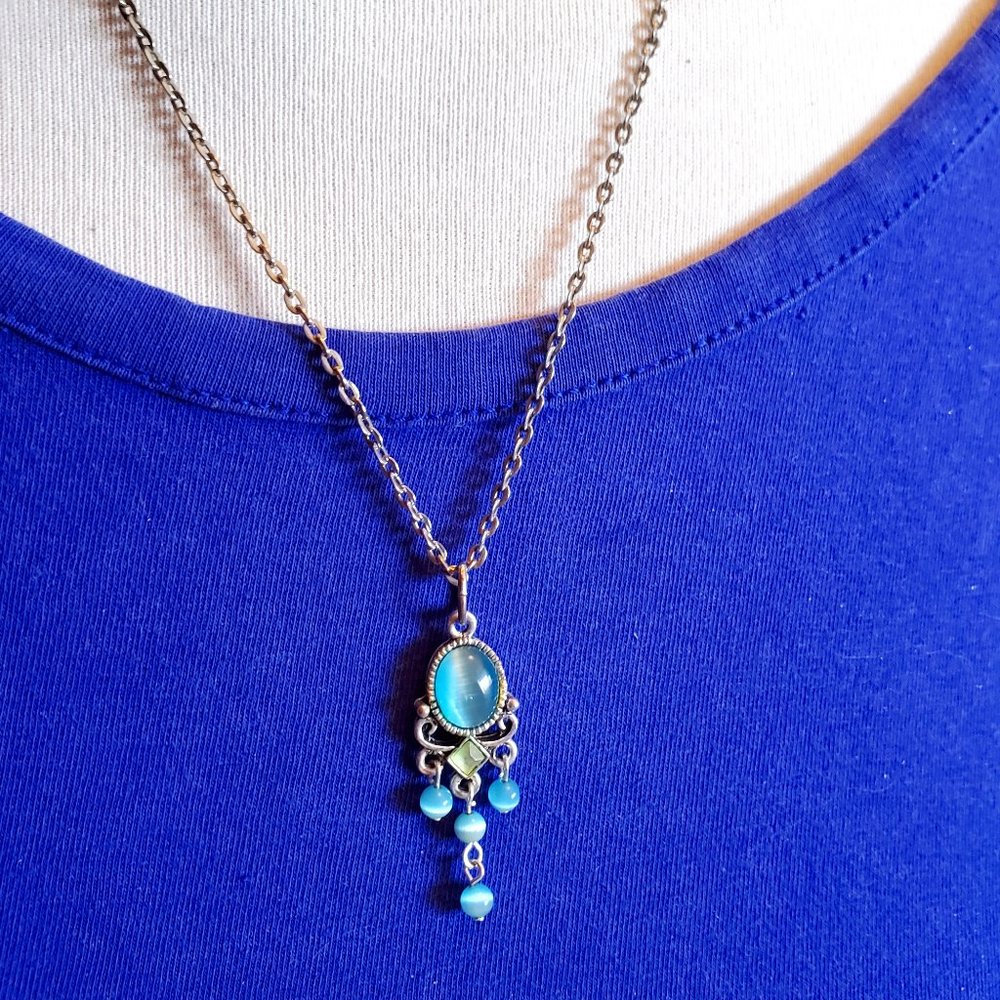 18" Silver Tone Ethnic Blue Cat's Eye Necklace NWT